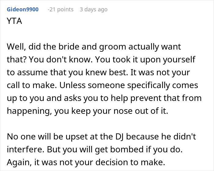Wedding DJ Spots A Proposal About To Happen On The Dance Floor, Changes The Song To Ruin It, Later Wonders If He Did The Right Thing Wedding DJ Spots A Proposal About To Happen On The Dance Floor, Changes The Song To Ruin It, Later Wonders If He Did The Right Thing