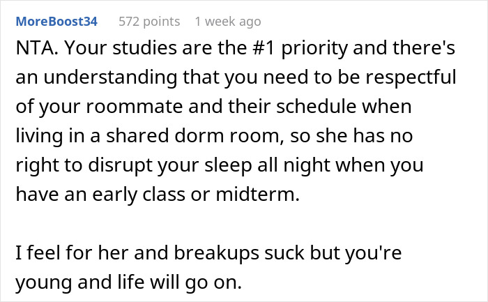 Woman Quits Helping When Roommate Won’t Calm Down For 1.5 Hours And Asks Her To Leave The Room, Results In The Silent Treatment Woman Quits Helping When Roommate Won’t Calm Down For 1.5 Hours And Asks Her To Leave The Room, Results In The Silent Treatment