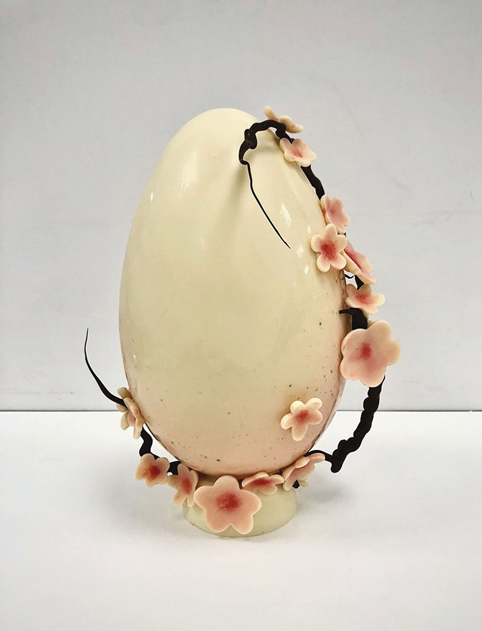 I Made An Easter Egg Today. I'm Going To Give It To My Mom And Try To Score Some Daughter Points