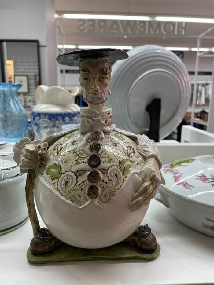 Bondi Jct. Salvo’s. My Previous Two Split Opinion But Surely This One Is Worthy Of Damnation To Hell. Anyone Know Who He Is ?