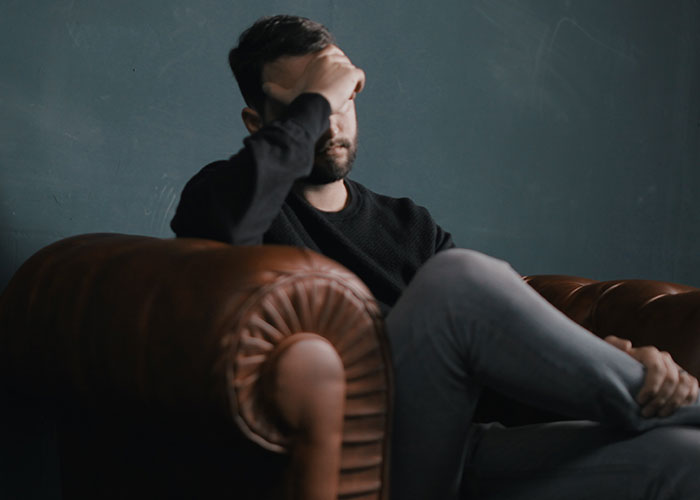 &ldquo;I Am Sorry, But I Cannot Afford It Either&rdquo;: Employee Refuses To Work For Less Money, Quits