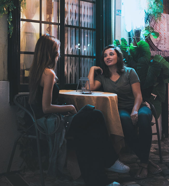 31 Times Rude Humans Mistook Others For Employees And Were Less Than Pleasant About It