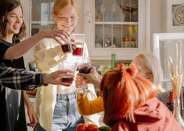 30 Harmless Psychological Tricks People Use On Others To Get What They Want