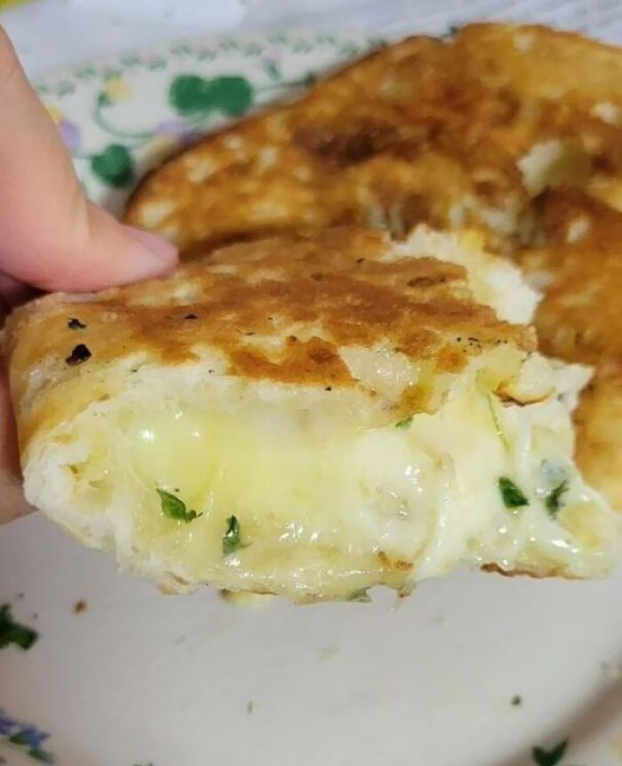 Garlic Naan Grilled Cheese With Organic Spicy Honey Sauce, Beacon Fell And Creamy Rose Toscano Cheese