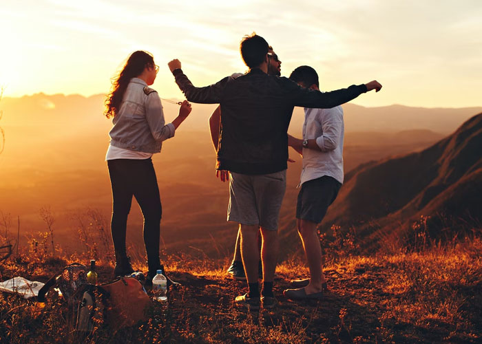 30 “Dead Giveaways” That Your Relationship Is Toxic