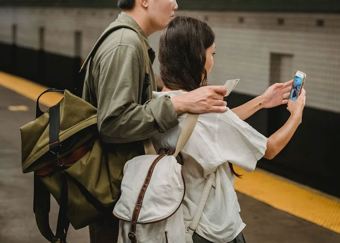 30 “Dead Giveaways” That Your Relationship Is Toxic