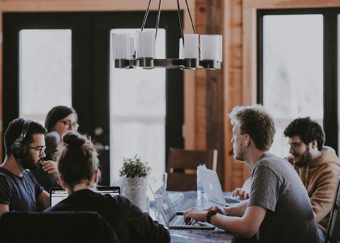 20 Señales sutiles durante entrevistas de trabajo que indican que no deberías aceptar el puesto