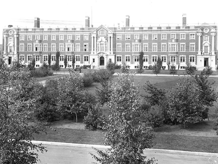 Grounds In Front Of Arts Building