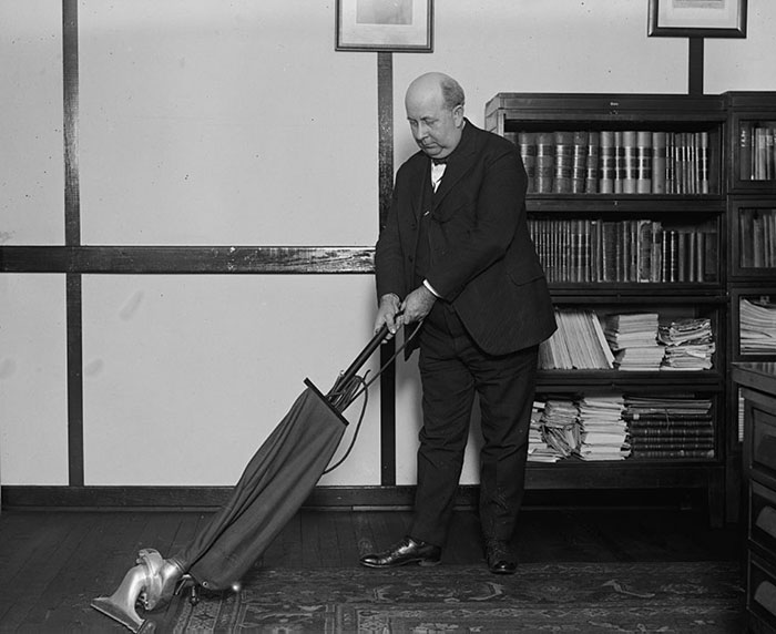 Roy D. Haynes In 1923-12-26