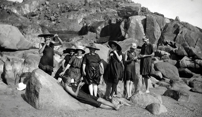 Bathing Group At Hai Mng, Guangdong, China