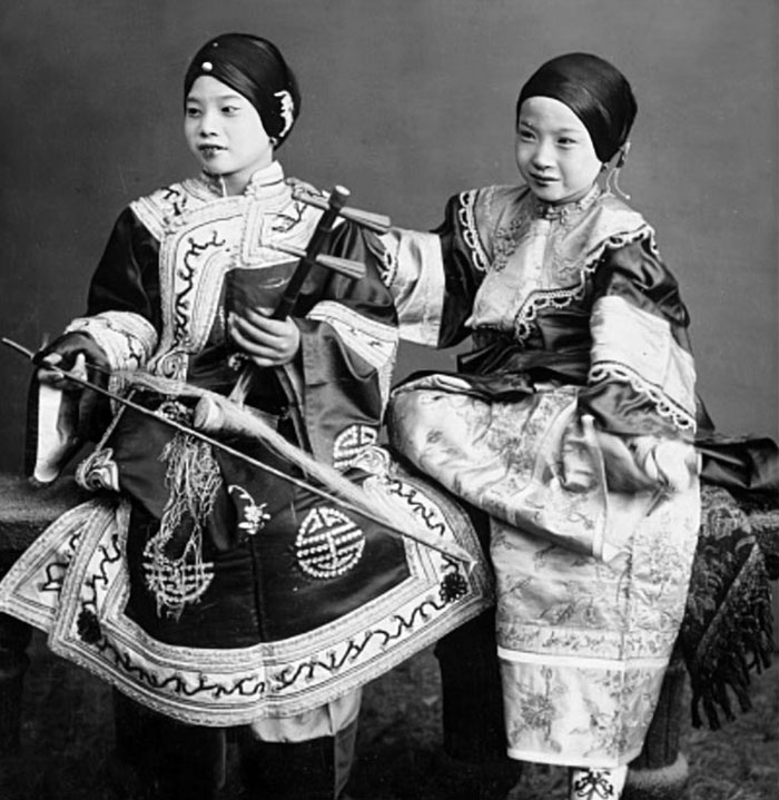 Singing Girls. Hong Kong, China 1922
