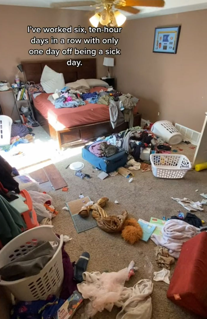 Woman Shows What Her Home Looks Like After She Doesn't Clean For 6 Days, Divorces Her Husband Woman Shows What Her Home Looks Like After She Doesn't Clean For 6 Days, Divorces Her Husband