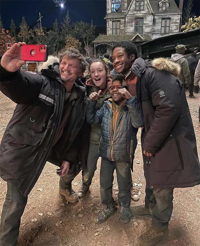 Make This Make Sense. Something Feels Really Off About The Guy On The Far Right