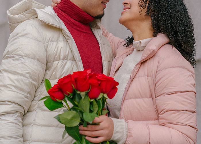 Teen Gets Mad At His Dad For Interrupting His Date To Ask Him To Pick Up His Little Sister, Says He "Failed As A Parent"