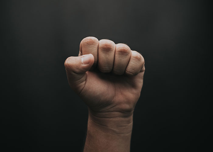 40 Signs Someone Is Trying To Look Way Cooler Than They Actually Are