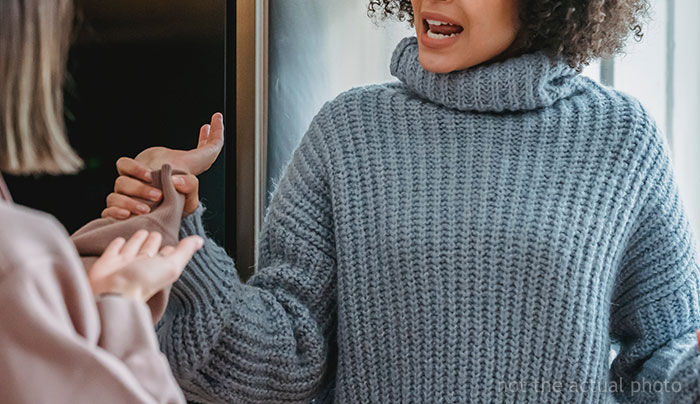 Man Gets Called A “Bad Dad” Over Inability To Buy Daughter $5K Worth Of Gifts, Stepmom Cancels The Teen’s Birthday Party In Return