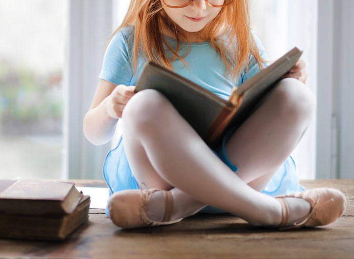 Mom Refuses To Drive Her Gifted Daughter To College-Level School, Ignores Every Option To Make It Possible