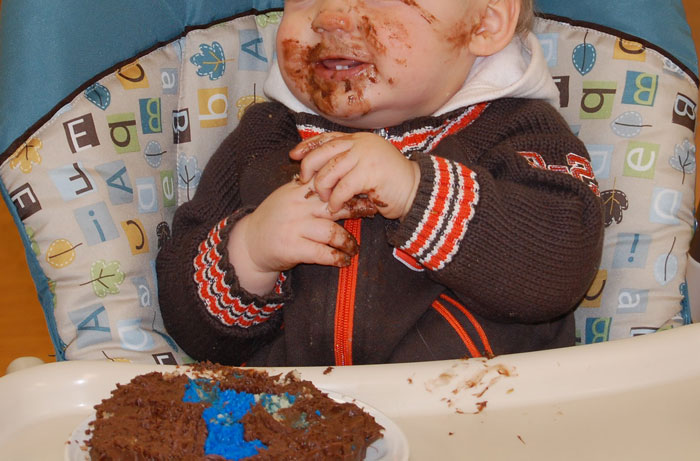 &ldquo;I Grabbed My Baby, Stormed Out Of The House, Haven't Spoken To This Person Since&rdquo;: Mom Is Furious After Somebody Gave Her 4-Month-old Baby Chocolate Cake