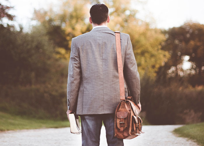 "My Feet Look More Like Paws Than Human Feet": 35 People Confess What Body Anomalies They Have