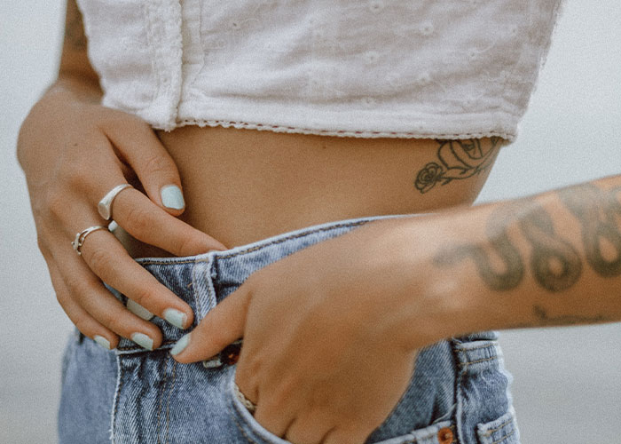 "My Feet Look More Like Paws Than Human Feet": 35 People Confess What Body Anomalies They Have