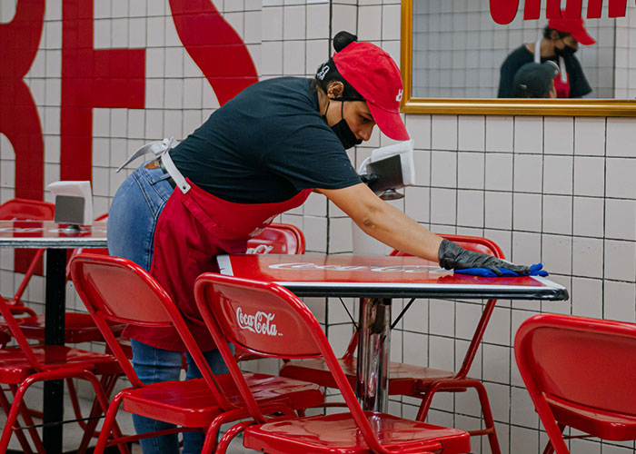 People Are Sharing Stories About How “That One Coworker” Got Fired, And They’re Wild (30 Answers)