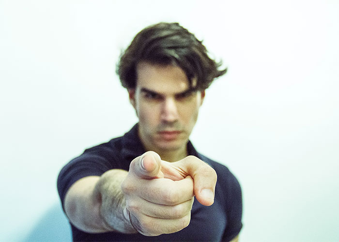 20 Historias sorprendentes de cómo despidieron a "ese compañero de trabajo"