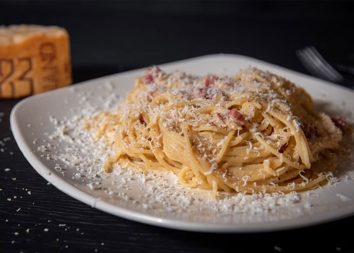 “I Won’t Even Let My Husband See Me Eat It”: 30 People Share The Most Comforting Yet Worst-Looking Foods They Will Never Renounce