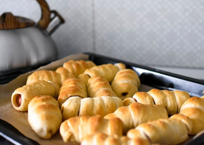 “I Won’t Even Let My Husband See Me Eat It”: 30 People Share The Most Comforting Yet Worst-Looking Foods They Will Never Renounce