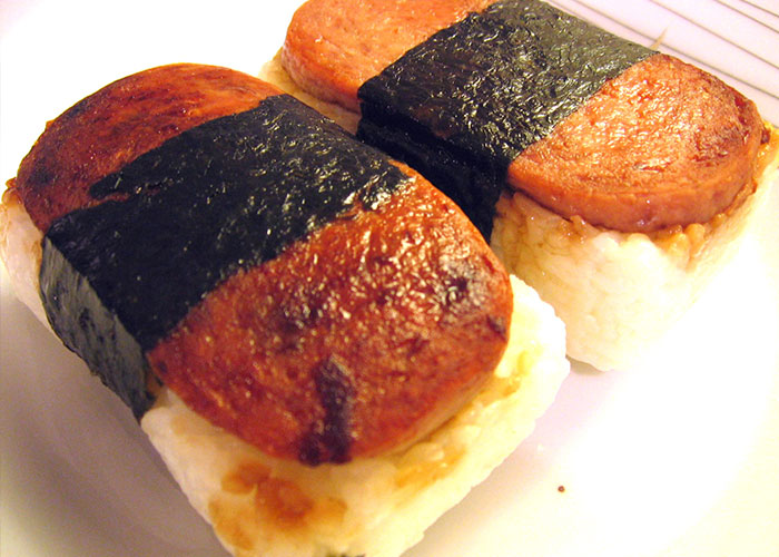 “I Won’t Even Let My Husband See Me Eat It”: 30 People Share The Most Comforting Yet Worst-Looking Foods They Will Never Renounce