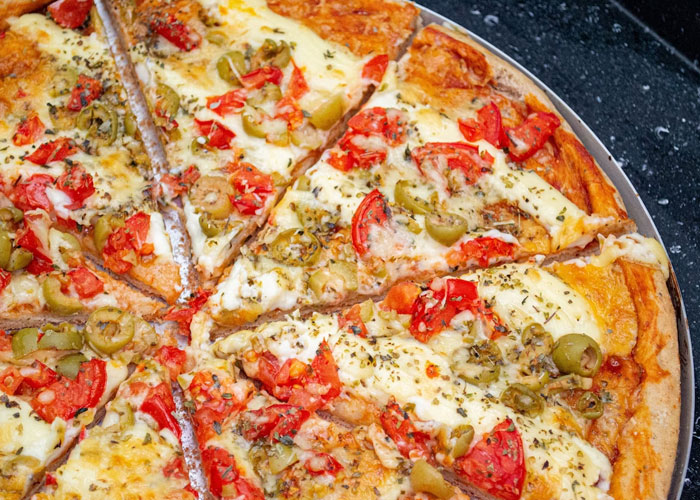 “I Won’t Even Let My Husband See Me Eat It”: 30 People Share The Most Comforting Yet Worst-Looking Foods They Will Never Renounce