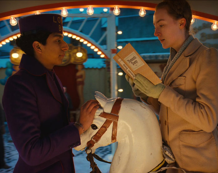 Zero and Agatha on carousel