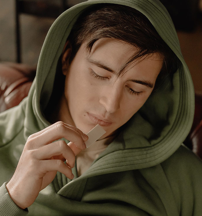 40 Common Etiquette Mistakes To Avoid On Your Next Flight, As Told By Frequent Fliers