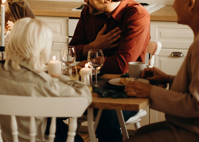 30 House Rules People Had As Kids That They Only Later Realized Not All Households Followed