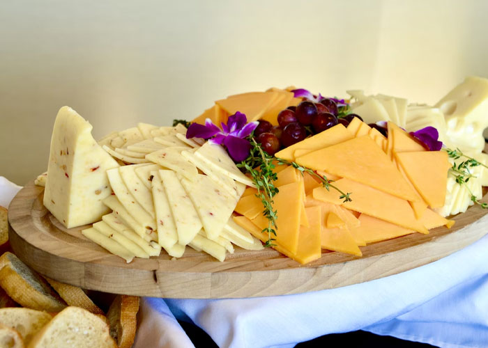 “They Somehow Thought Free Spaghetti Was A Reasonable Request”: 45 Of The Most Peculiar Requests Waiters Have Ever Heard