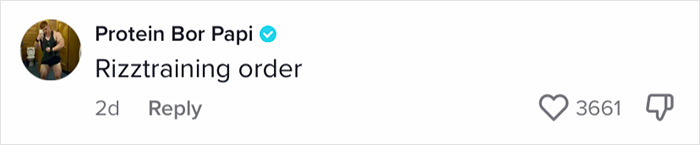 Woman Defended By Fellow Passengers After Random Guy Tries To Sit Next To Her On Empty Bus Woman Defended By Fellow Passengers After Random Guy Tries To Sit Next To Her On Empty Bus