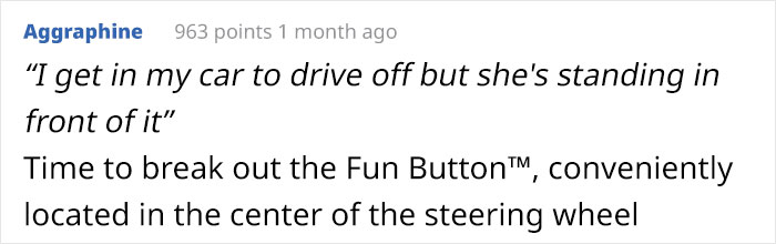 Customer Gets Followed Outside By Screaming 'Karen' Who Can't Comprehend They're Not Staff, The Manager Closes The Store