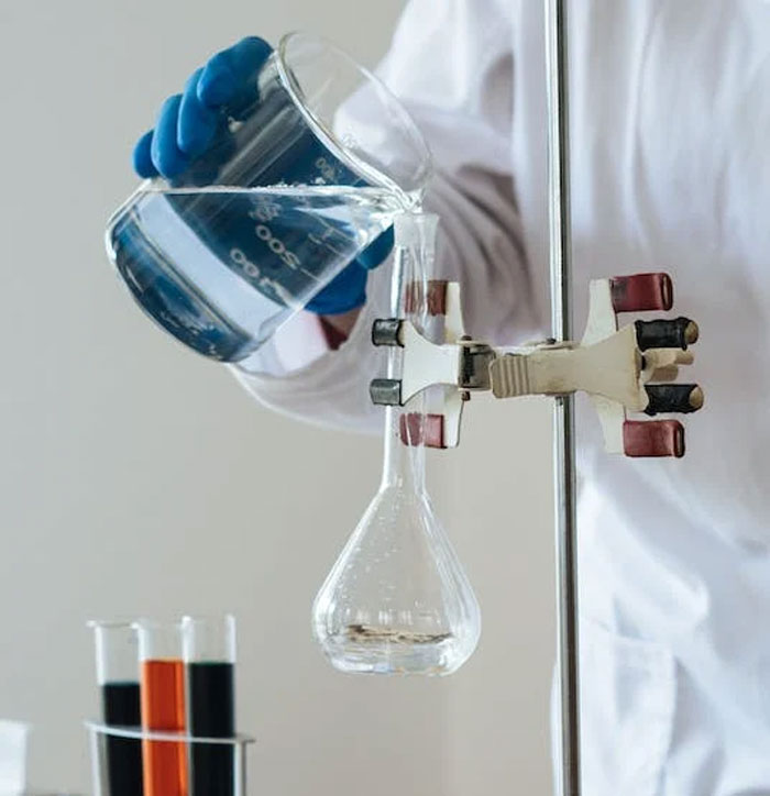 35 Times Intelligent Adults With Numerous Degrees Acted So Stupidly, It Resulted In Lots Of Embarrassment