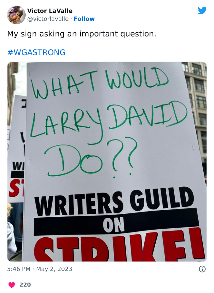 Funny-Writers-Strike-Signs-Twitter