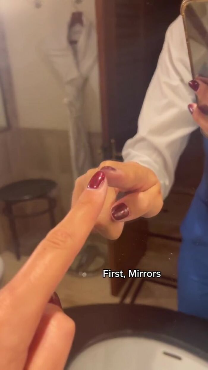 Users Are Thanking Woman For Sharing Her Safety Tips That She Follows Once She Goes To A Hotel