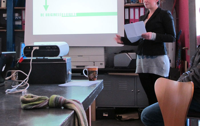 Woman Annoyed With Guy In Class Asking Irrelevant Questions About Her Presentations Shuts Him Down, Is Expected To Apologize