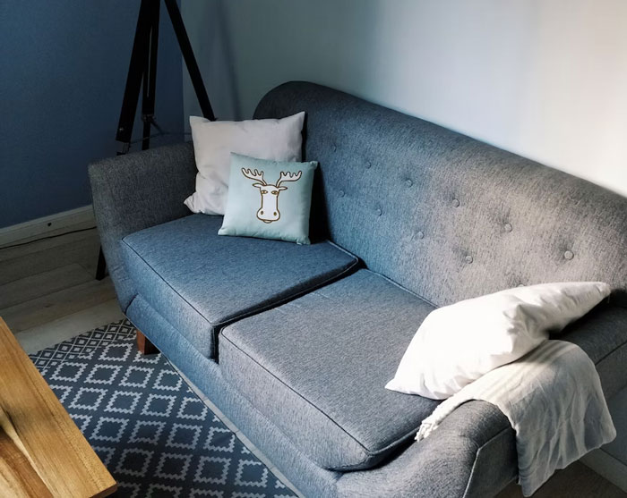 Mom Can't Believe Her Husband Suggested Her Daughter Sleep On The Couch, While His Daughter Gets A Whole Room To Herself