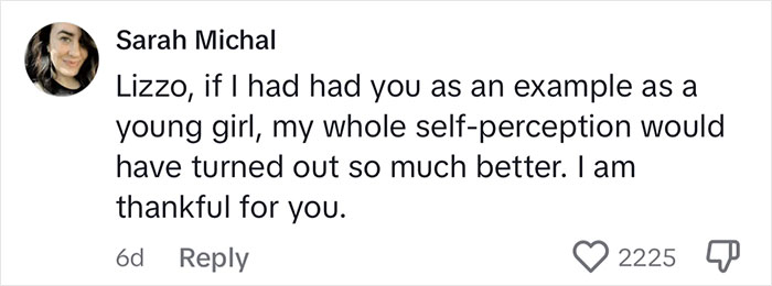 Gen Z Were Struggling To Wrap Their Heads Around ’00s Beauty Standards, So Lizzo Came In To Share An Important Message Gen Z Were Struggling To Wrap Their Heads Around ’00s Beauty Standards, So Lizzo Came In To Share An Important Message