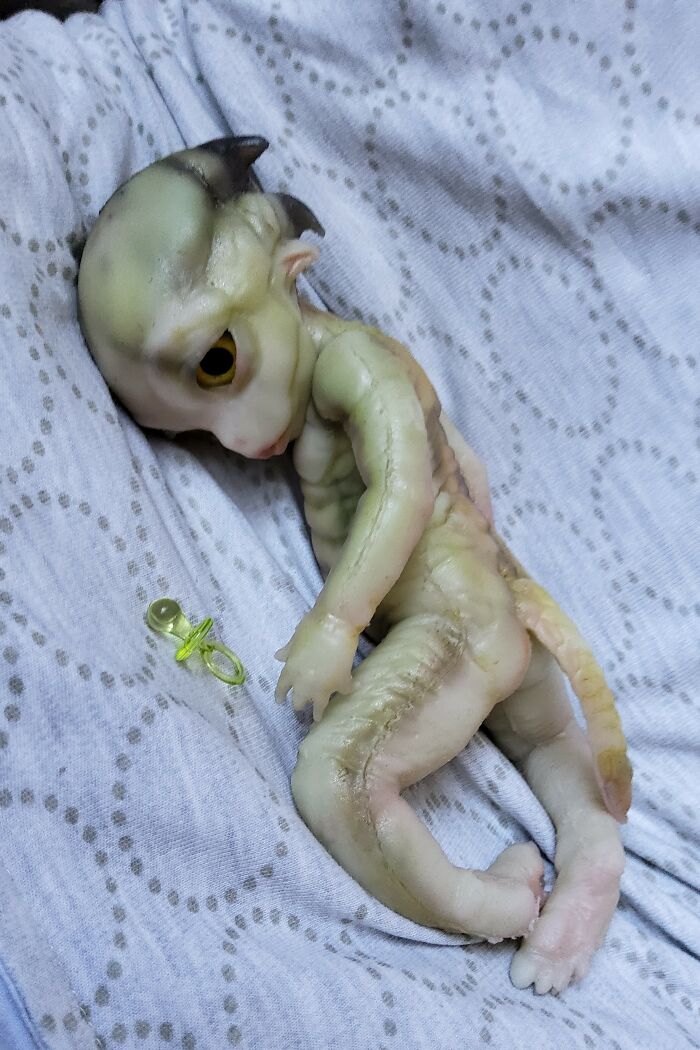 I Designed Silicone Reptiles That Can Be Immersed In Water