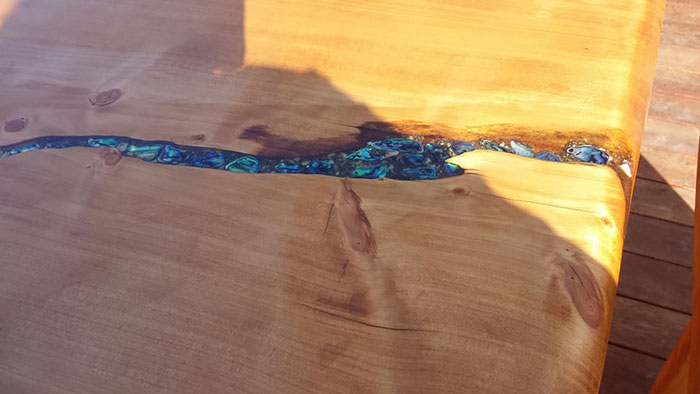 Artists Fill Tables’ Cracks With Sea Shells, Stones, And Starfish