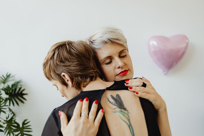 29 Experiences Of Being In A Relationship With A Big Age Gap, Shared In This Online Group