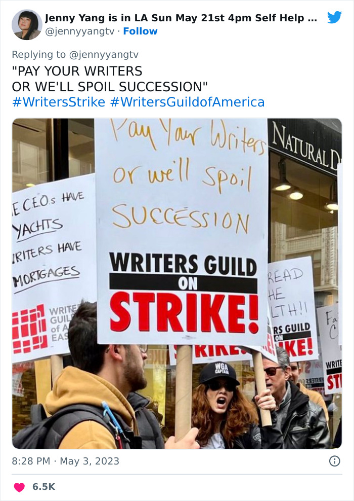 Funny-Writers-Strike-Signs-Twitter