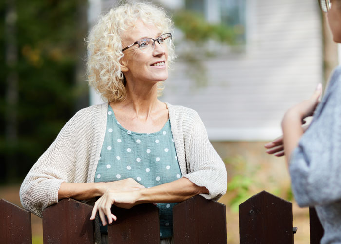 "Are Your Parents Home, I'd Like To Say Hi": Neighbor Assumes New Couple Are Kids, Starts Treating Them Like It