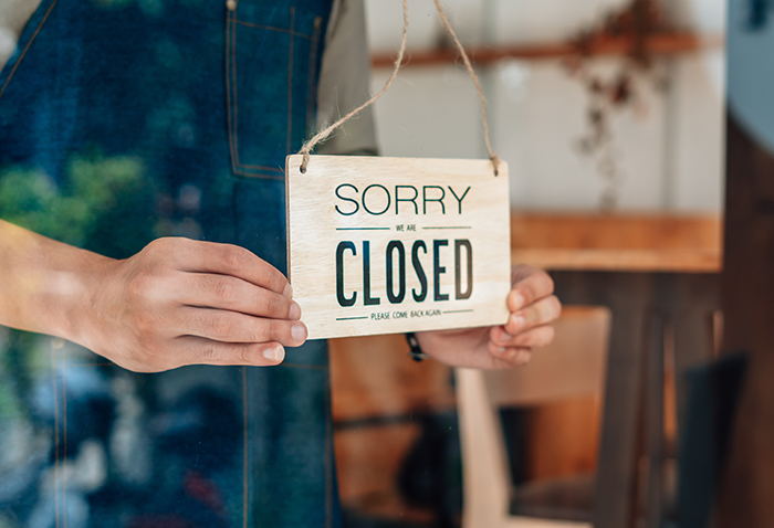 Boss Decides To Stop Paying His Employees, Regrets It After Everyone Quits And His Pub Shuts Down