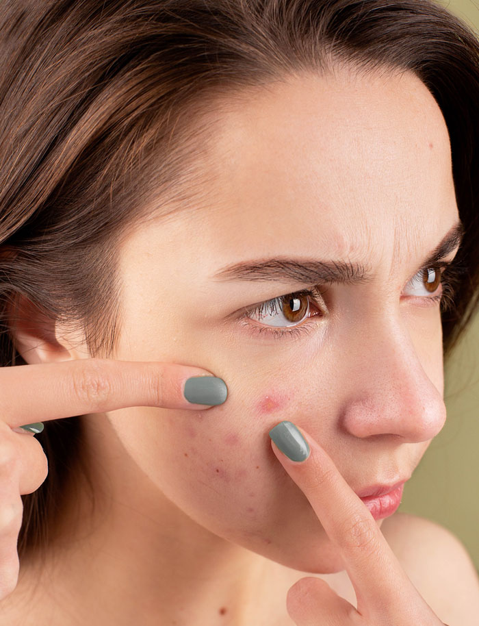 "My Husband Has Seen Me Cut Open": Twitter Comes After This Woman Who Shared What Women Should Never Do In Front Of Their Husbands