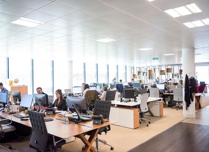 Boss Tells Employee To Only Take Breaks When They Tell Him To, Regrets It After He Just Stops Working In A Middle Of A Call